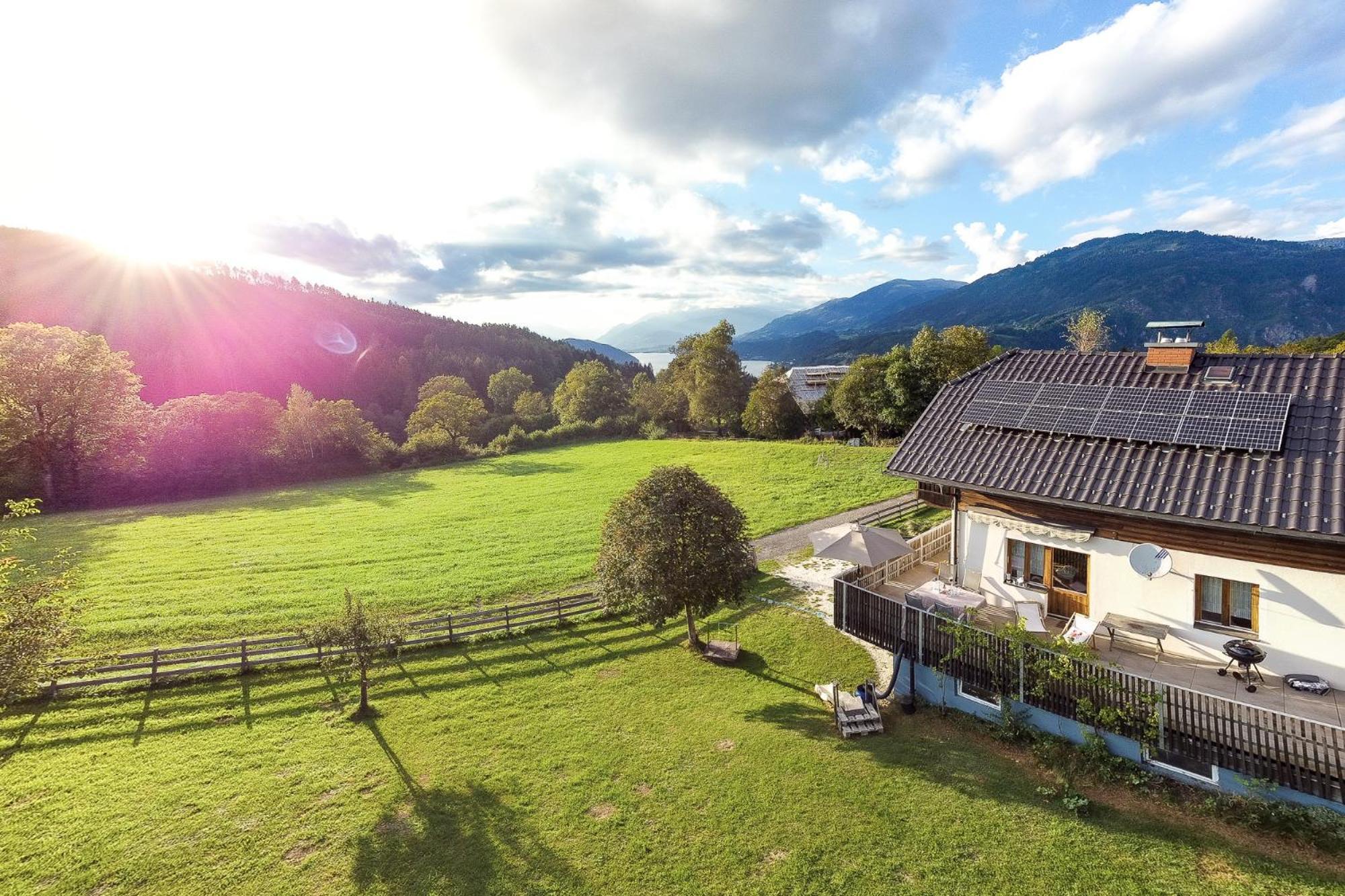 Mirnockahoi - Familienfreundliches Ferienhaus Fuer 4 Erwachsene, Maritimes Bergerlebnis, Panoramablick Von Terrasse Und Balkon, Carinthia, Millstaettersee Ferndorf Extérieur photo